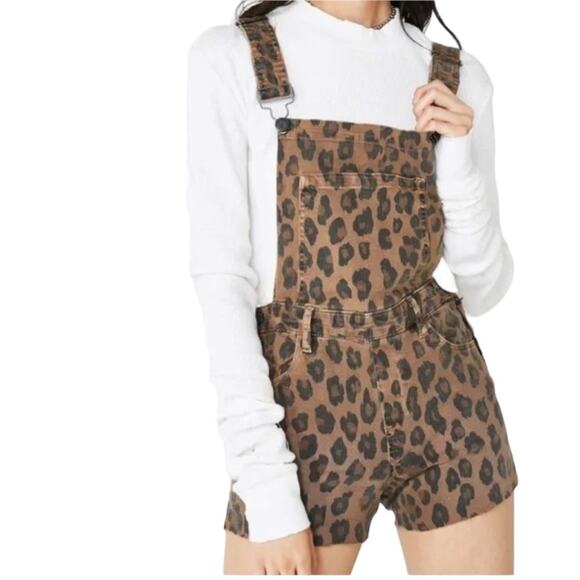 NWT! Blank NYC Catwalk Leopard Print Shortalls - Size 27 - Picture 3 of 10